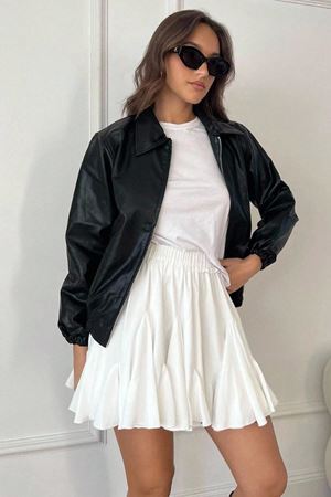 Kadın Beyaz Lastikli Bel Kloş Mini Etek – Akıcı Kumaş Modern Tasarım